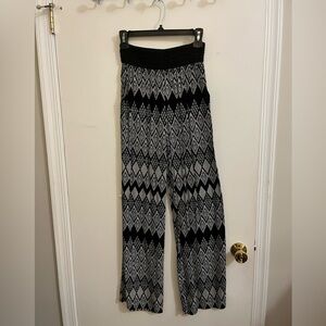 Joe B by Joe Benbasset, Women’s Black & White Print Palazzo Pants. Size S.